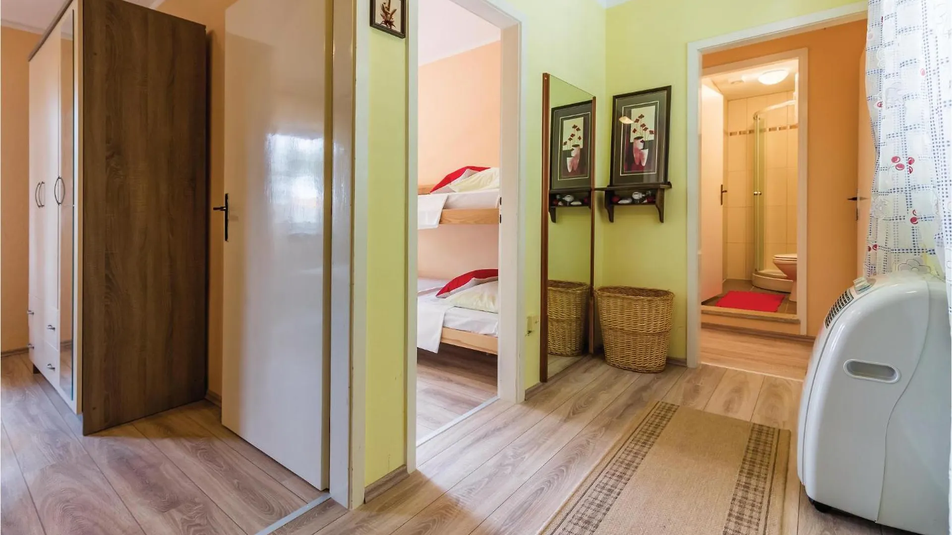 펜션 Nice Home In Segotici With Outdoor Swimming Pool