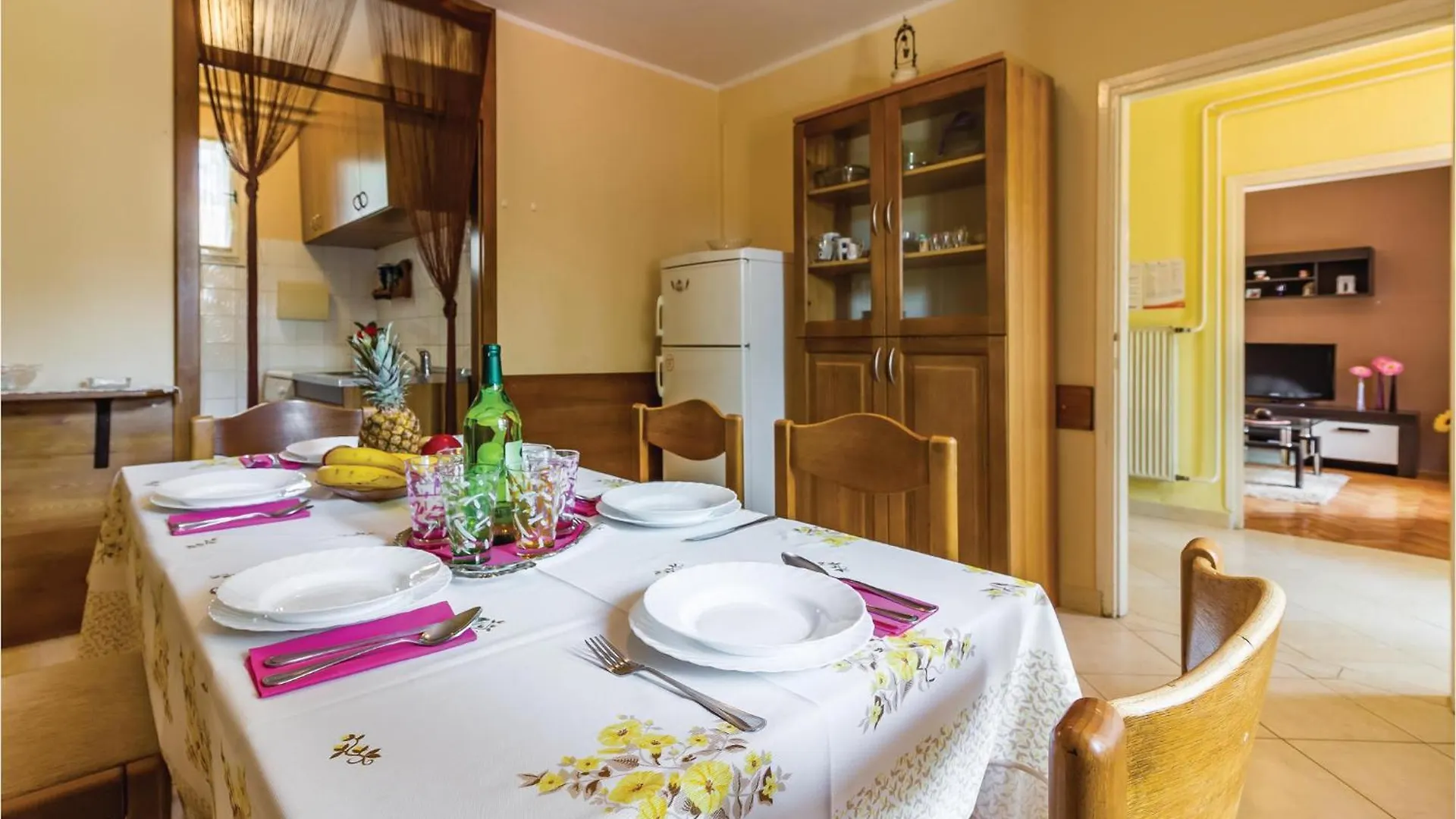 펜션 Nice Home In Segotici With Outdoor Swimming Pool